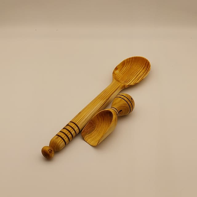 Cucchiai — cucchiai in legno tornito a mano